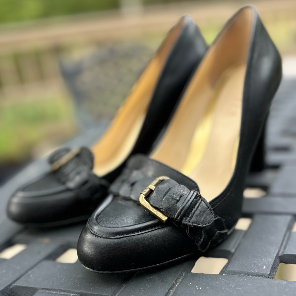 Ralph Lauren Elegant Quiet Luxury Black Women's Leather Pumps